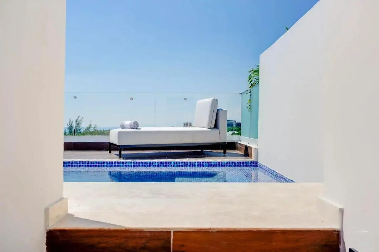 The Eight Condos By Riviera Rentals Playa del Carmen Apartmán